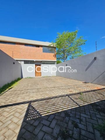 Hermoso dúplex de 3 dormitorios en loma merlo - Luque, zona rakiura