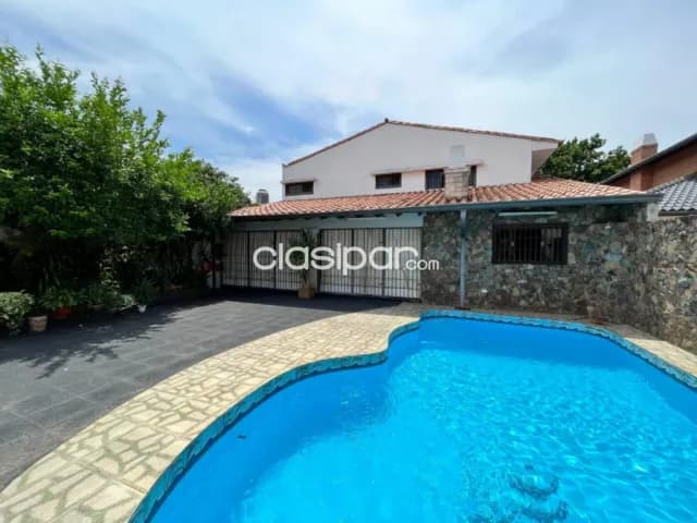 En venta casa con piscina en barrio nazareth - asuncion — foto 2