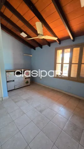 Amplia Casa de 400 m2 Sobre Legión Civil Extranjera - LHO6078861 — foto 3