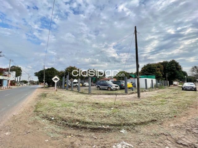 En Venta Terreno en Esquina sobre Asfalto - - Laurelty V145