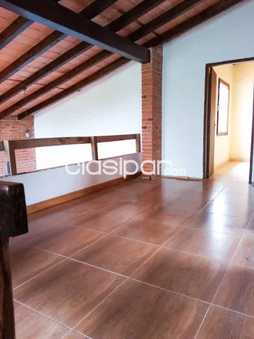 Casa de 2 dormitorios en Limpio zona Abasto Norte y Surubii a 3 cuadras de la ruta — foto 4