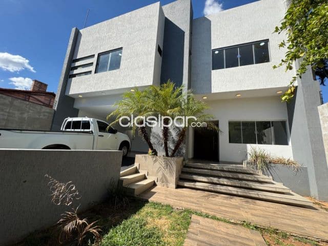 Residencia en barrio nazareth