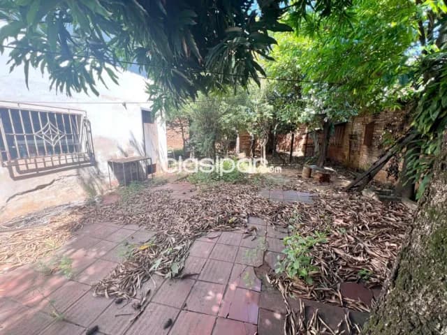 En Venta Terreno para Showroom Calle Julio Correa - Barrio Mburucuya - V237 — foto 5