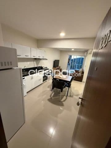 Departamento amoblado 2 dormitorios en residencial santa rosa