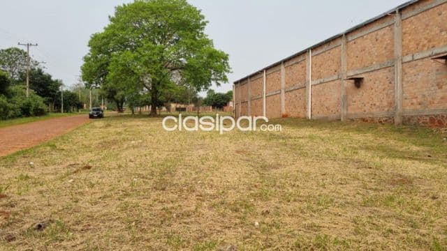 En Alquiler Terreno en Esquina de 1820 m2 en Itagua A357, foto 1