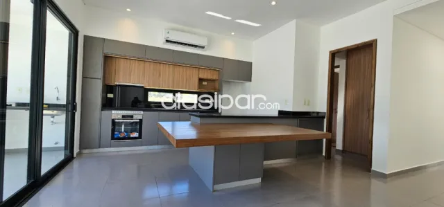 Surubií: Totalmente planta baja, esplendida residencia, 3 drmit, amplia recepción, cocina, foto 4
