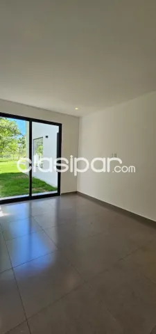 Surubií: Totalmente planta baja, esplendida residencia, 3 drmit, amplia recepción, cocina, foto 5