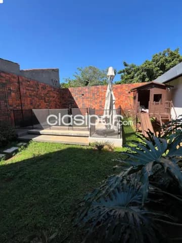 Casa con piscina - cuarto barrio Luque, foto 4