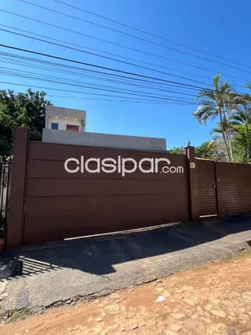 Casa con piscina - cuarto barrio Luque, foto 2