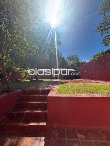 🏡 Alquilo gran propiedad sobre Avda. Brasilia
