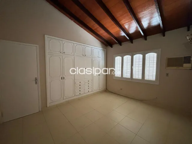 🏡 Alquilo gran propiedad sobre Avda. Brasilia, foto 3