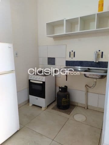 casa de 3 dormitorios, incluye departamentos monoambientes listas para alquilar