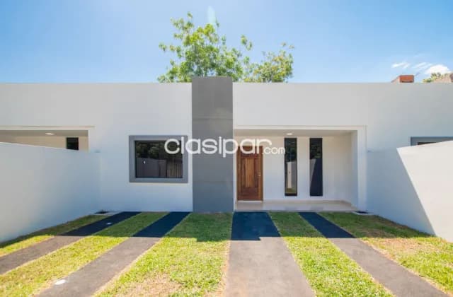 Casa en venta de 2 dormitorios c/ cochera en Mariano Roque Alonso — foto 2