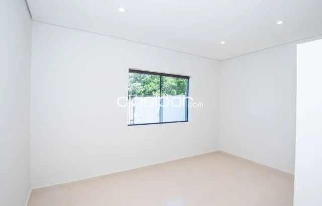 Casa en venta de 2 dormitorios c/ cochera en Mariano Roque Alonso — foto 4