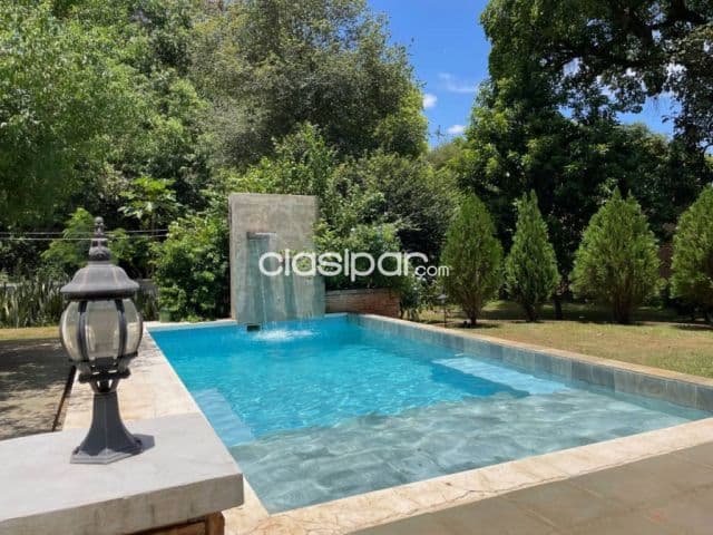 En venta casa residencial - 720 m2 de terreno en San Lorenzo