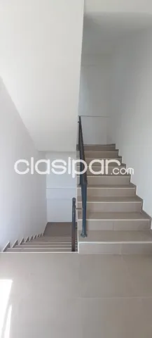 Edificio nuevo a estrenar en lambare zona del hospital sobre asfalto, foto 3