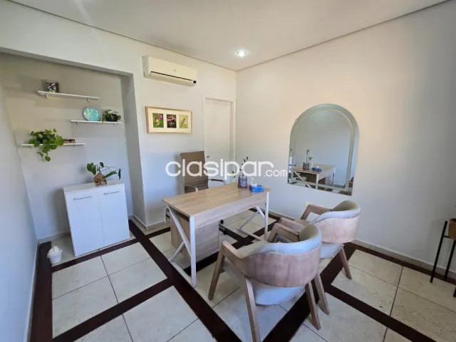 En Alquiler Espacio para consultorio en Barrio Herrera A329, foto 2