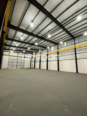 Depósito con showroom en Mariano Roque Alonso, a metros de la transchaco — foto 4