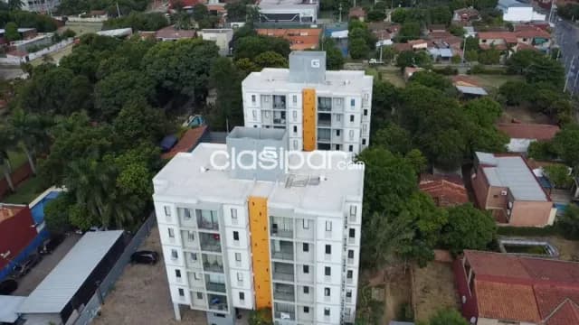En Venta Departamento en Luque ID, foto 2