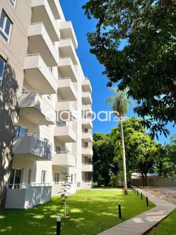 En Venta Departamento en Luque ID 44166