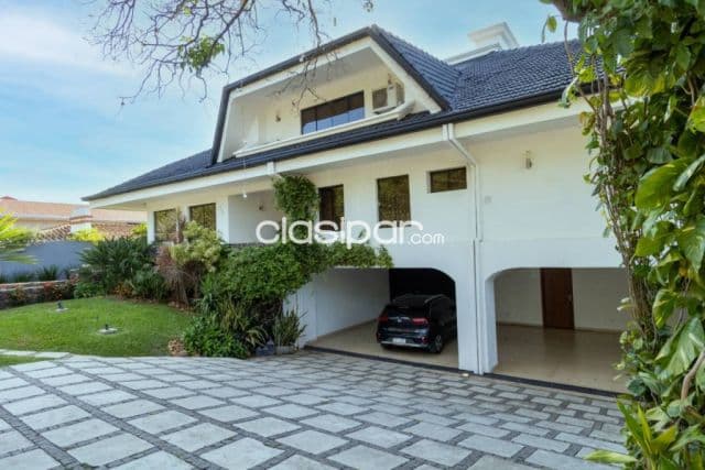 Residencia de lujo 6 dormitorios en santo domingo asuncion