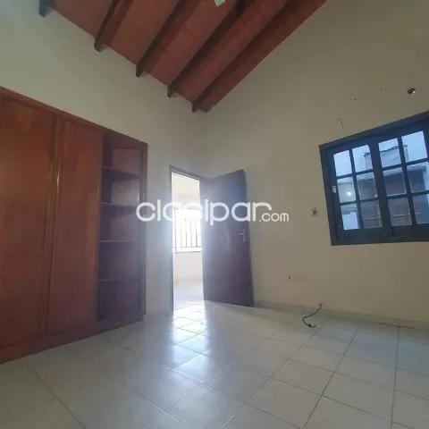 Casa de 3 dormitorios con piscina en Villa Aurelia zona Municipalidad de Asuncion, foto 5