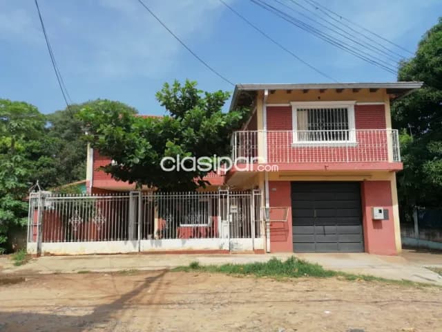 Casa de dos plantas en Fernando de la Mora zona sur, foto 2