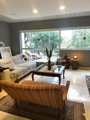 Los laureles, Villa Morra: Casa triplex ideal p/ vivienda u oficina, estilo vanguardista — foto 3