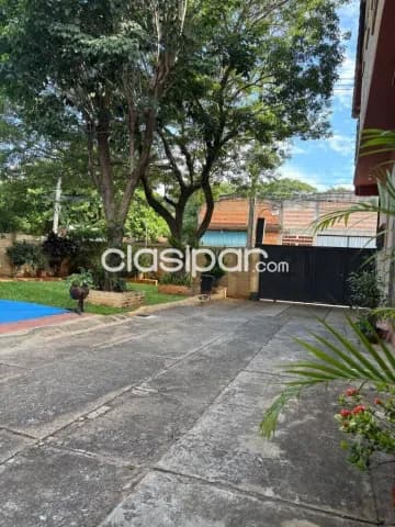 Casa de 2 plantas en 3er barrio, Luque — foto 4