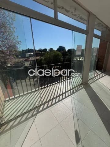 Amplio salón comercial en Fernando de la Mora, foto 2