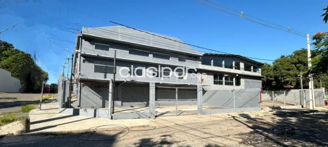 Artigas, costanera: 2 impecables depositos, p/ empresas, distribuidoras, showroom, locales, foto 1