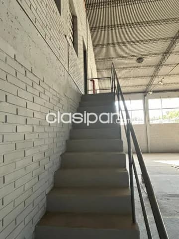 Artigas, costanera: 2 impecables depositos, p/ empresas, distribuidoras, showroom, locales, foto 5