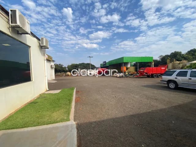 Imortante local en minga guazu, foto 2