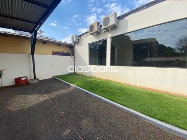 Imortante local en minga guazu, foto 4