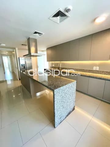 Amplio semipiso de 4 dormitorios +escritorio en palacio de los patos — foto 3