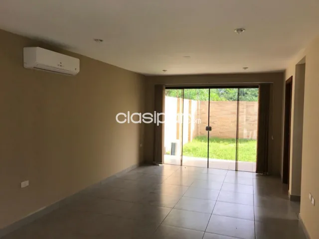 Duplex en Luque, zona conmebol cod 4023 — foto 4