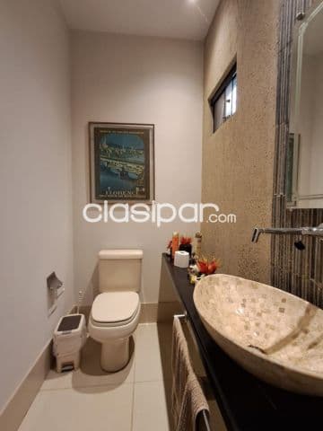 O vendo casa en fdo. De la mora, zona norte cod 5654