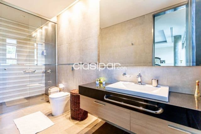 Residencia de lujo en condominio cerrado las piedras - Luque