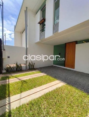duplex a estrenar de 4 dormitorios en Fernando de la Mora zona norte