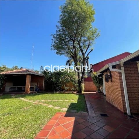 Bo Jara: Confortante residencia, 3 dormit, amplios ambientes, jardín piscina nueva