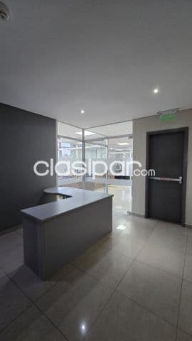 Se alquila edificio corporativo zona Colegio Internacional