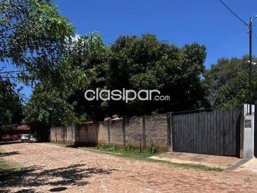 En venta amplio terreno en zarate isla, Luque