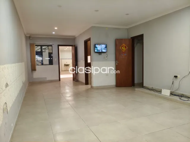 Cda. Nueva, pettirossi: Vendo/alquilo, residencia 3 niveles + deposito, grandes ambientes, foto 5