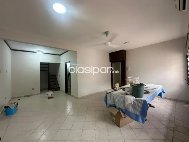 Oferta de amplia residencia de 5 dormitorios + área de servicio + patio en barrio Recoleta — foto 4