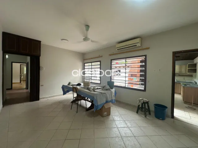 Oferta de amplia residencia de 5 dormitorios + área de servicio + patio en barrio Recoleta — foto 5