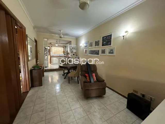 Amplia residencia de 4 dormitorios + 5 cocheras + área de servicio en barrio Jara, foto 5