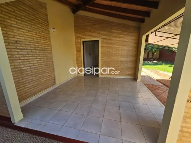 Casa en loma merlo Luque — foto 5