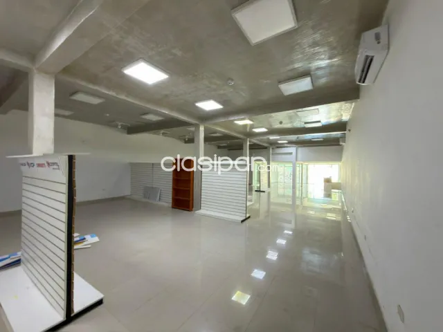 Alquiler! Amplio showroom con oficina y depósito en lambare, foto 5