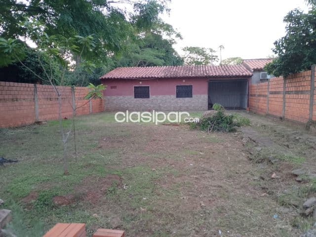 Casa en Cañada Garay - Luque