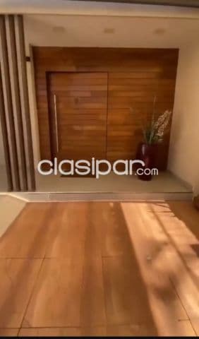Recoleta / Villa Morra, oportunidad: Esplendida residencia, amplio parque, 4 dormitorios